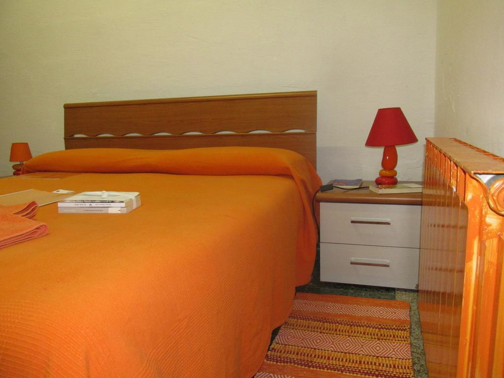 Guest House Erika La Spezia Værelse billede